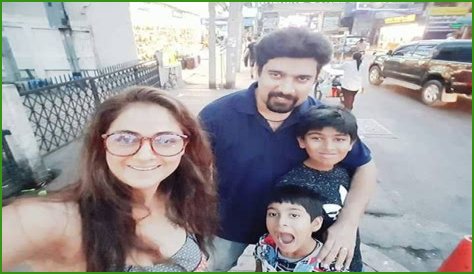 Who Is Simran Jehani? Her Wiki, Parents, Dating, & Net Worth